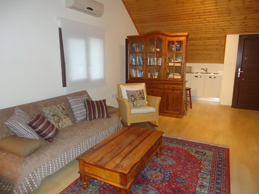 Petralona Apartment Agios Athanasios ห้อง รูปภาพ