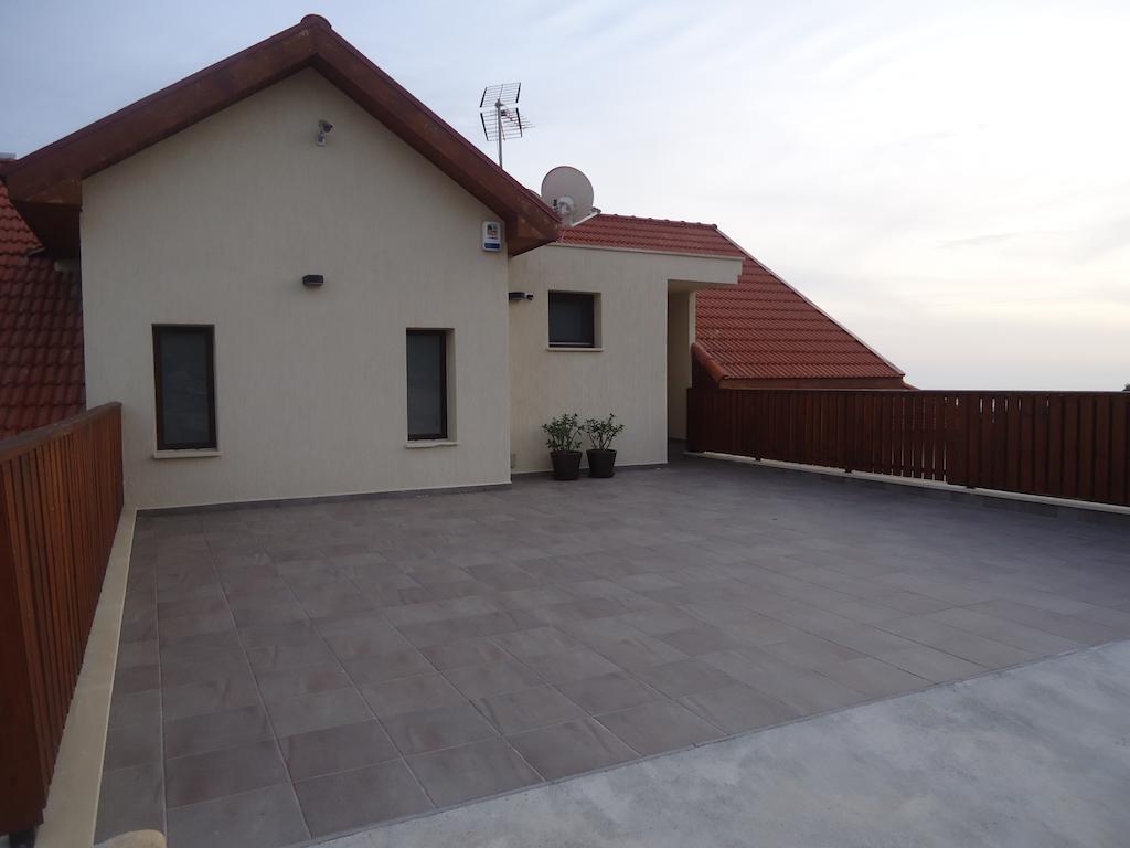 Petralona Apartment Agios Athanasios ภายนอก รูปภาพ