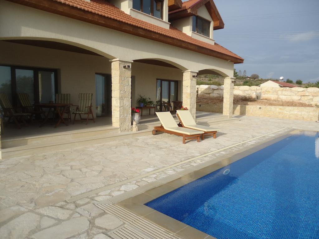 Petralona Apartment Agios Athanasios ภายนอก รูปภาพ